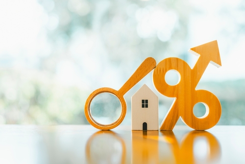 Spring bounce? Average house price rises for second consecutive month
